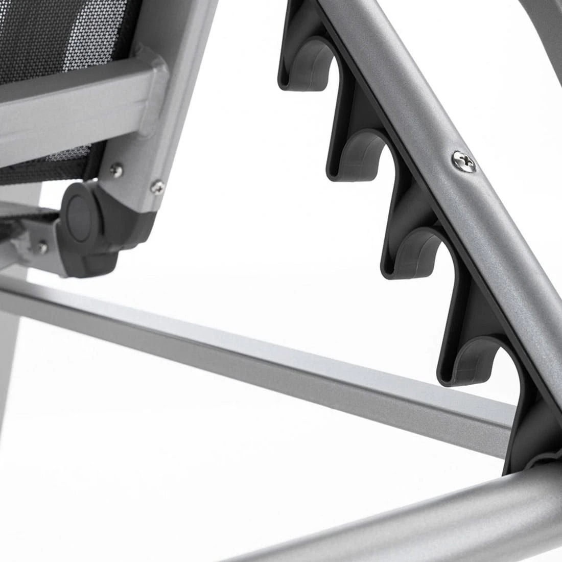 Kettler Basic Plus Gartenliege Aluminium/Textilene Silber/Anthrazit Kettler Basic Plus Gartenliege Aluminium/Textilene Silber/Anthrazit -Kettler kettler basicplus stapelliege silber anthrazit 0301214 0000 8