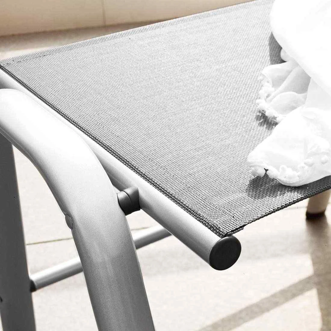 Kettler Cirrus Hocker Aluminium/Textilene Silber/Anthrazitgrau Kettler Cirrus Hocker Aluminium/Textilene Silber/Anthrazitgrau -Kettler kettler cirrus gartenhocker silber anthrazit grau 0100303 0000 2