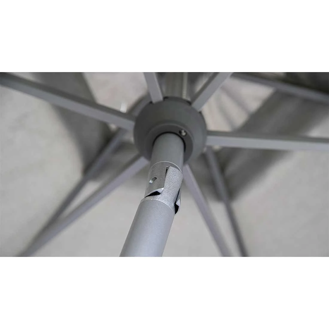 Kettler Easy Allround LED Stockschirm Ø300cm Aluminium/Polyester Silber/Hellgrau Meliert Kettler Easy Allround LED Stockschirm Ø300cm Aluminium/Polyester Silber/Hellgrau Meliert -Kettler kettler easy allround led stockschirm o300cm alu polyester silber hellgrau meliert 1306748 2