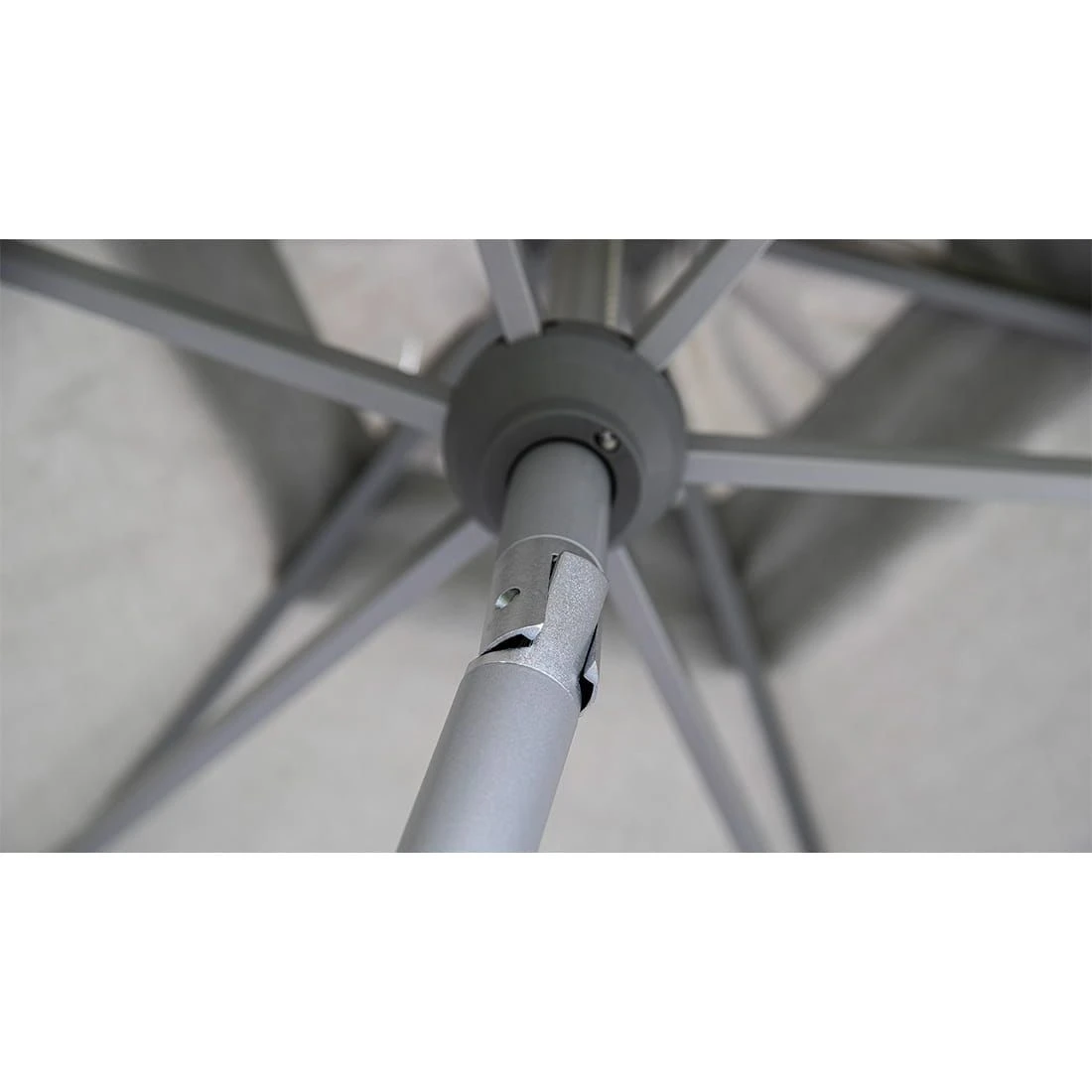 Kettler Easy Allround Stockschirm Ø270cm Aluminium/Polyest Silber/Hellgrau Meliert Kettler Easy Allround Stockschirm Ø270cm Aluminium/Polyest Silber/Hellgrau Meliert -Kettler kettler easy allround stockschirm o270cm aluminium polyest silber hellgrau meliert 1290006 2